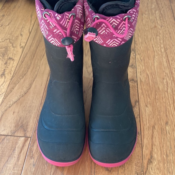 Kamik Girls Rain Boots 2 - Picture 3 of 9